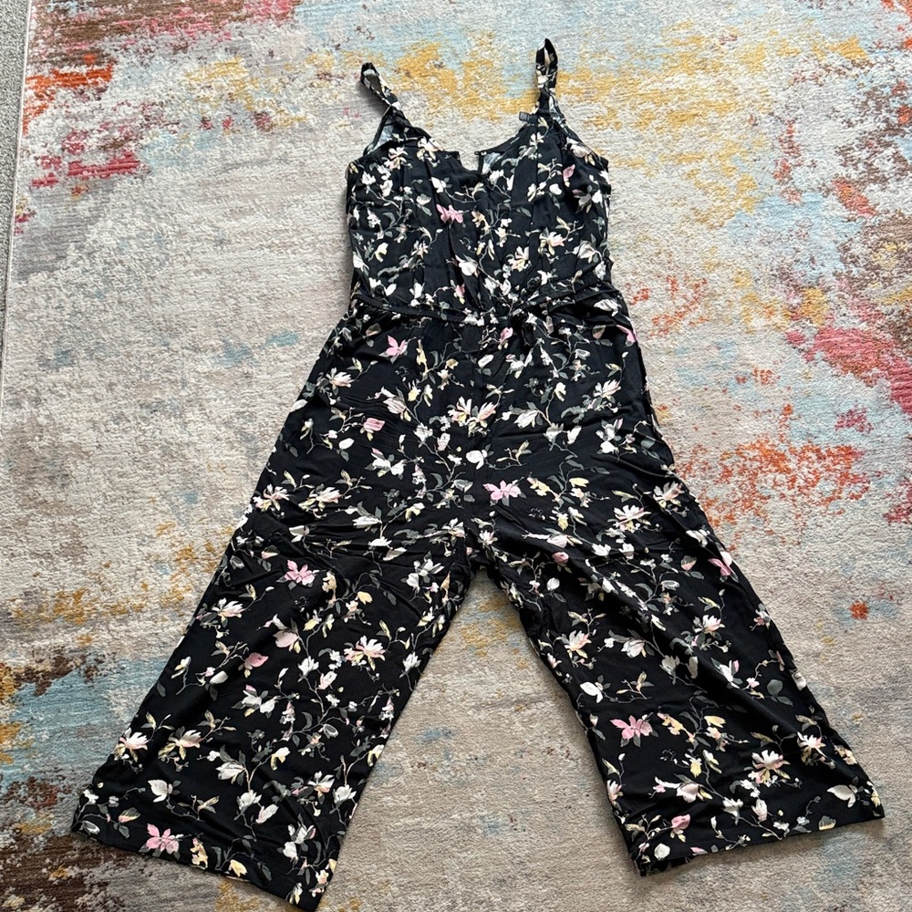 Vero Moda Black Floral Jumpsuit